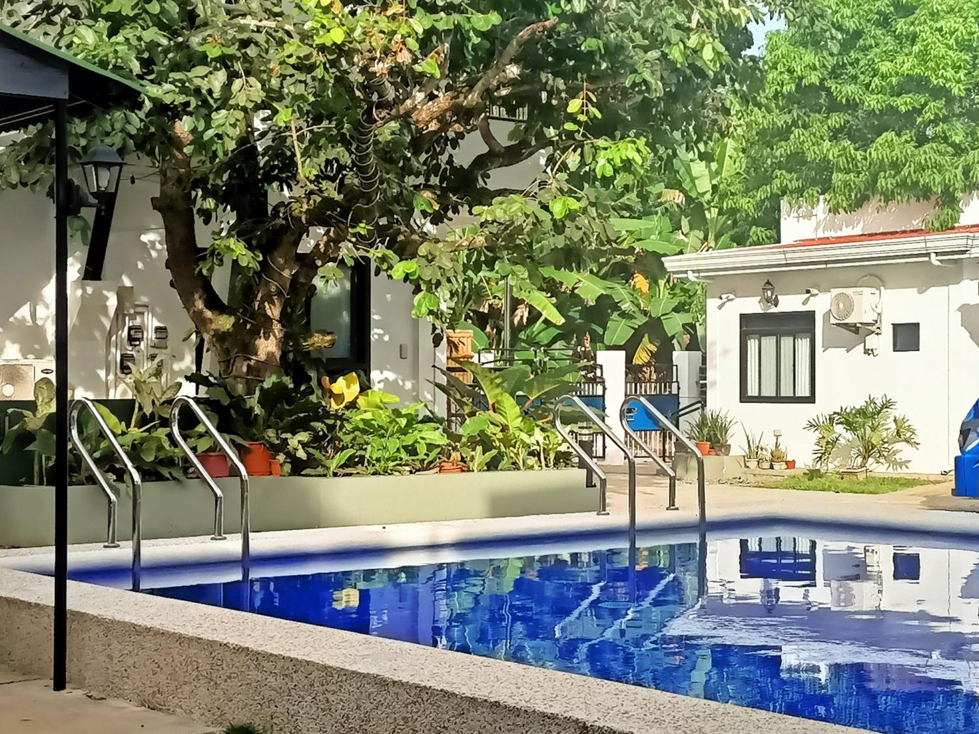 Alona Whitehouses Resort Panglao Esterno foto