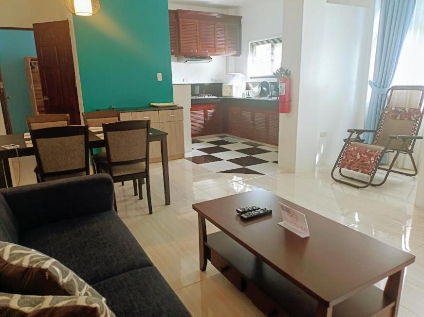 Alona Whitehouses Resort Panglao Esterno foto